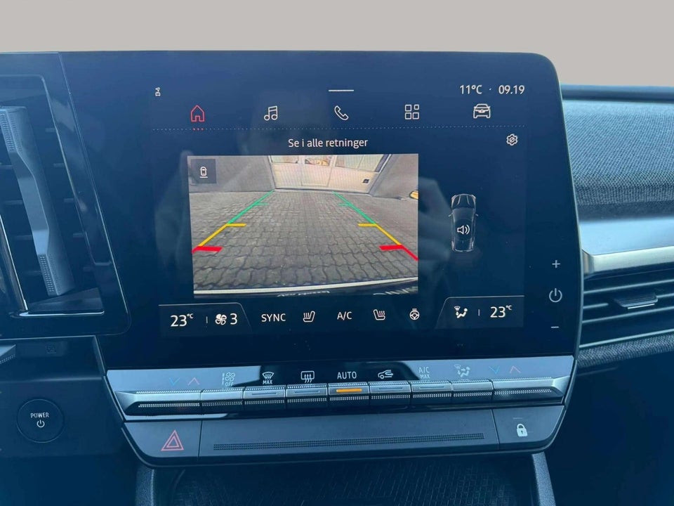 Renault Megane E-Tech 40 Equilibre 5d