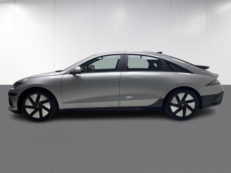 Hyundai Ioniq 6 53 Essential 4d