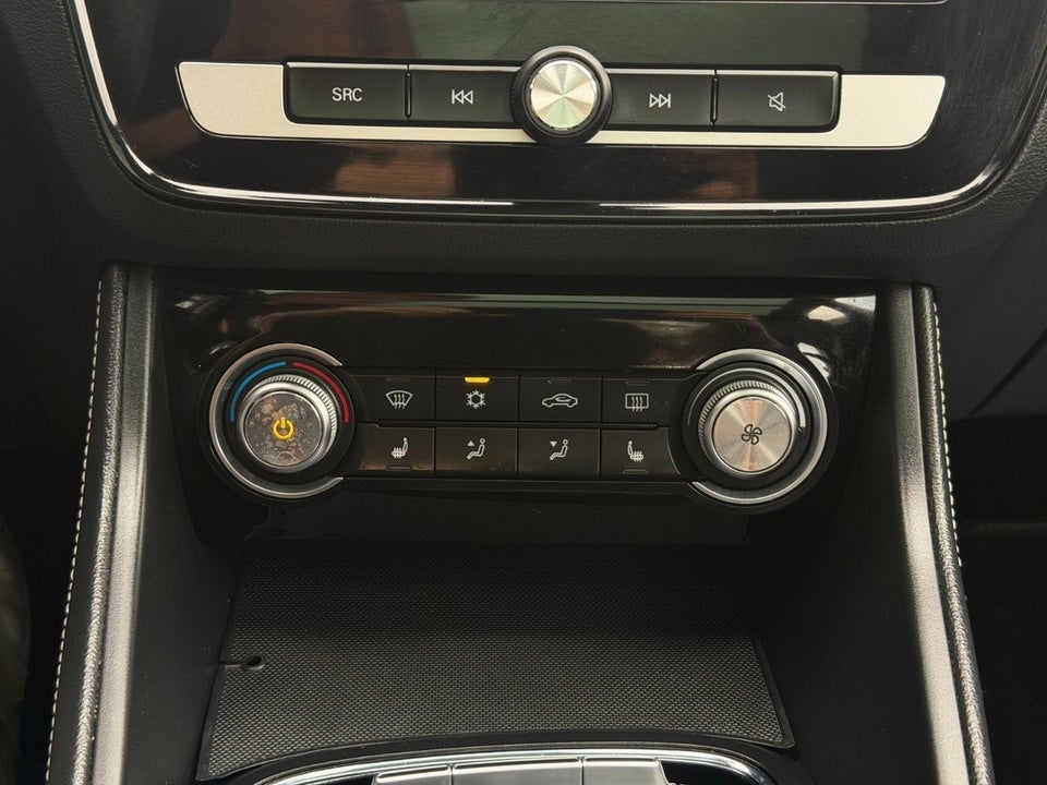 MG ZS EV Luxury 5d