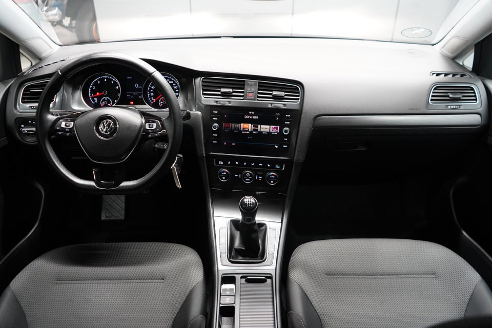 VW Golf VII 1,4 TSi 125 Comfortline 5d