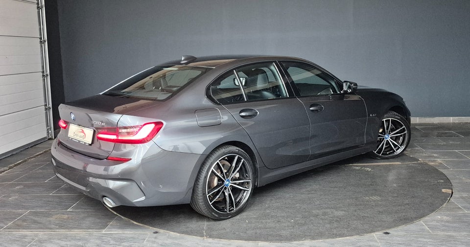 BMW 330e 2,0 M-Sport aut. 4d