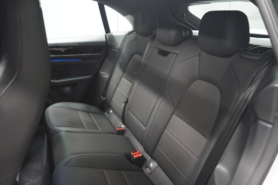 Porsche Macan 5d
