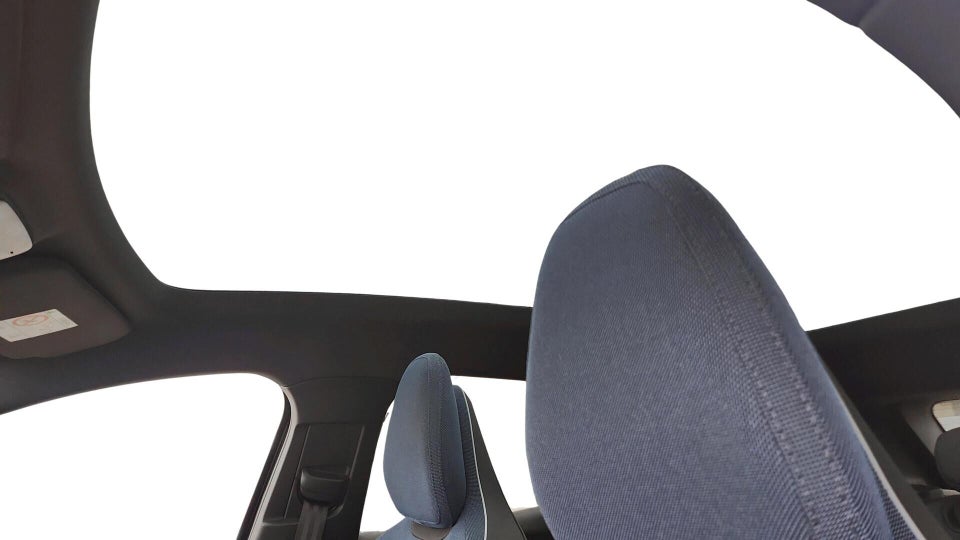 Volvo EX30 Extended Range Plus 5d