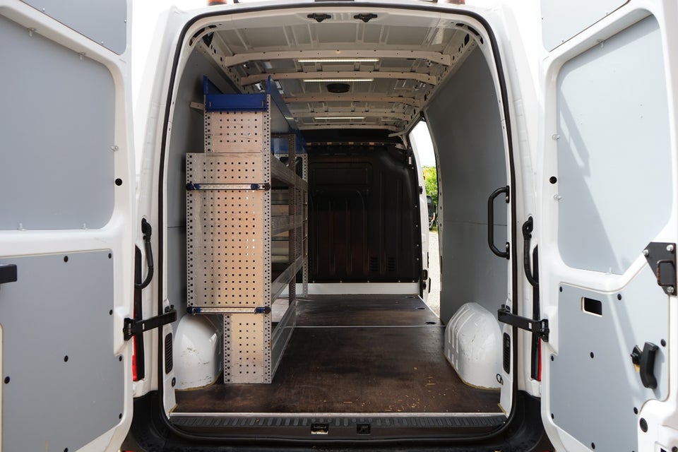 Renault Master IV T35 2,3 dCi 150 L3H2 Kassevogn