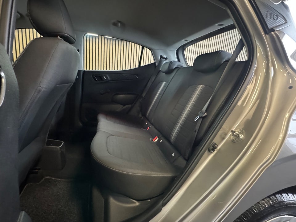 Hyundai i10 1,0 MPi Essential 5d