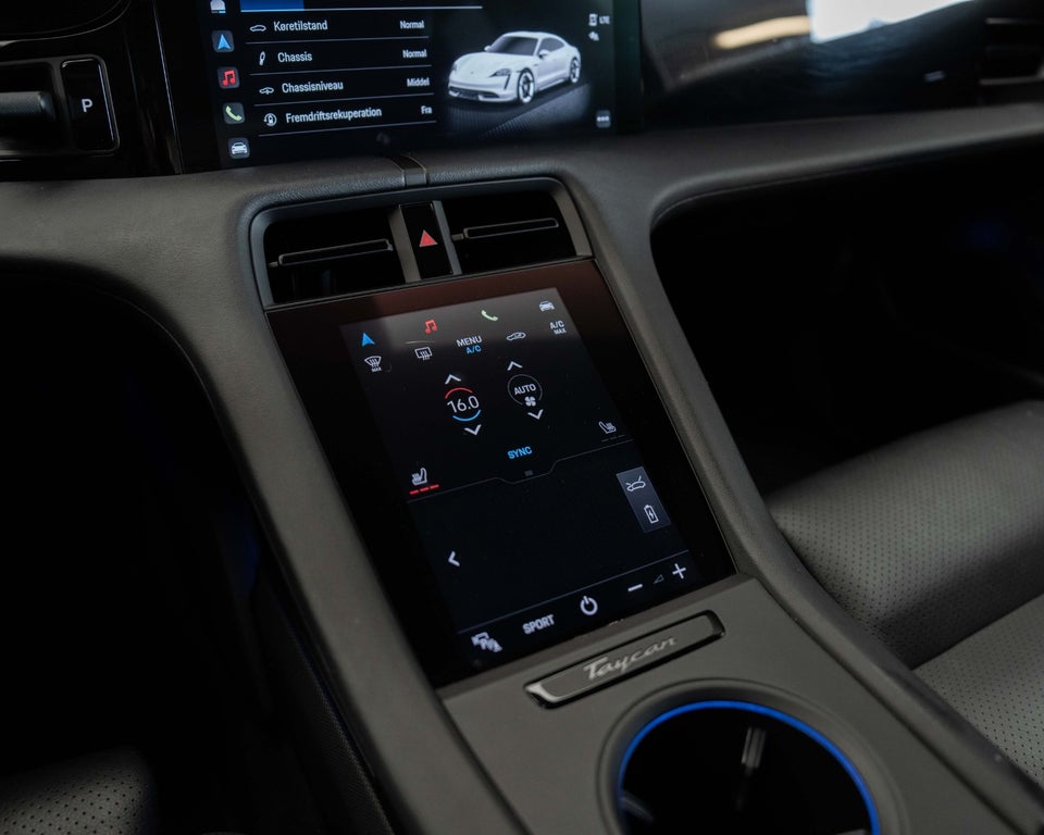 Porsche Taycan Performance+ 4d