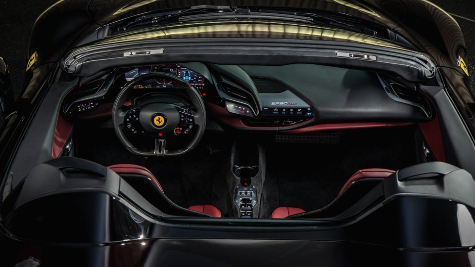 Ferrari SF90 Spider 4,0 DCT 2d