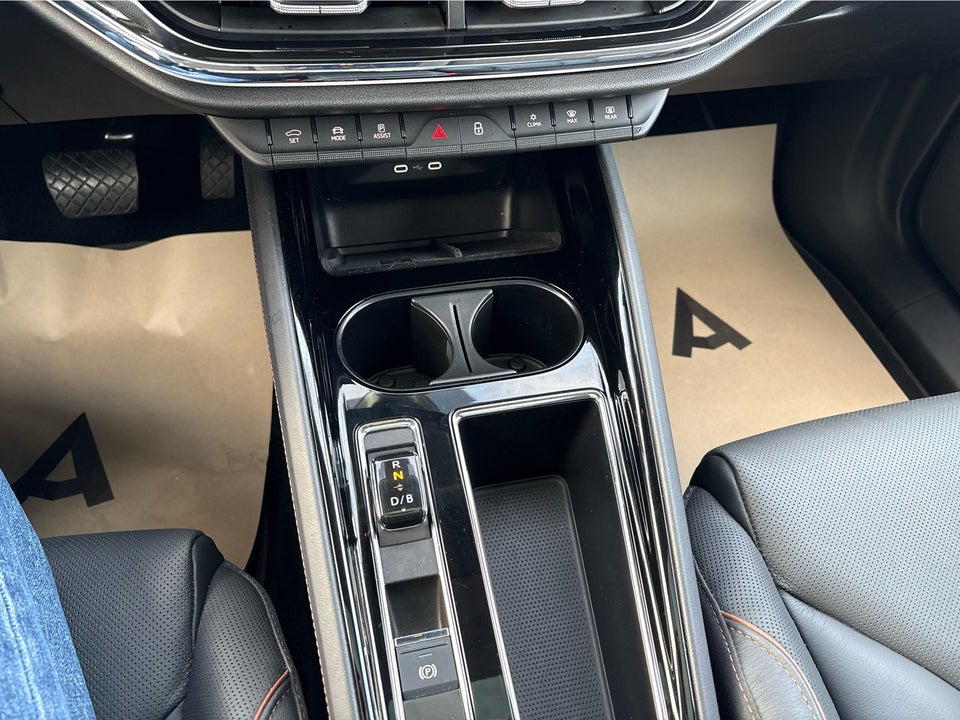 Skoda Enyaq 80 iV Suite 5d