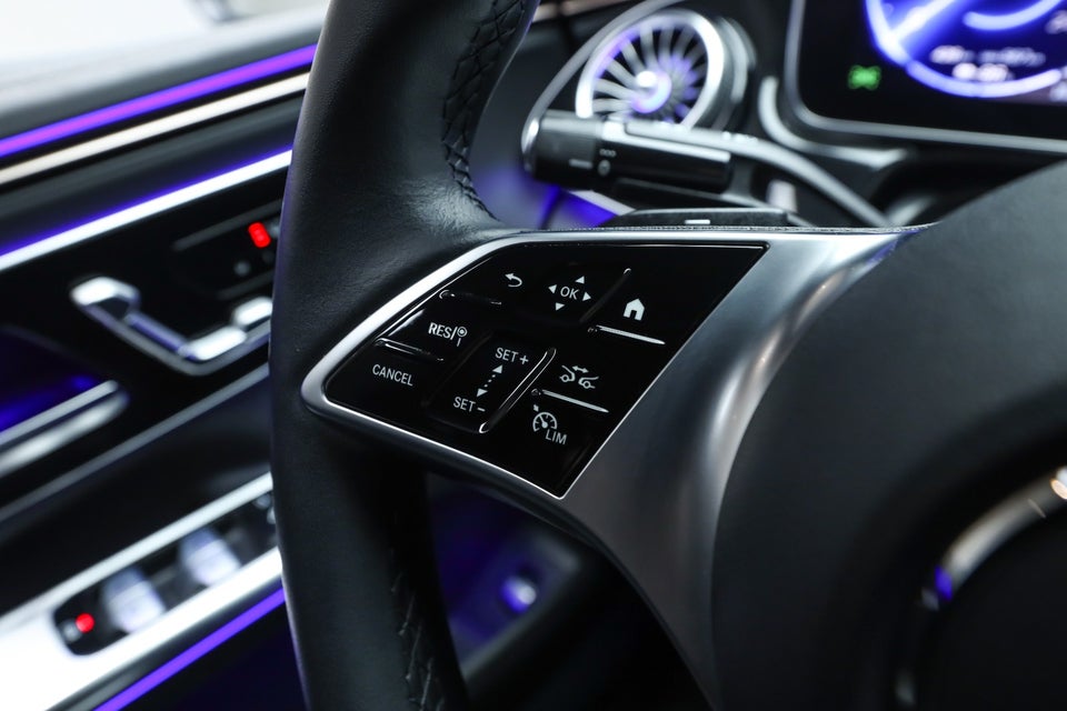 Mercedes EQE350 Electric Art 4d