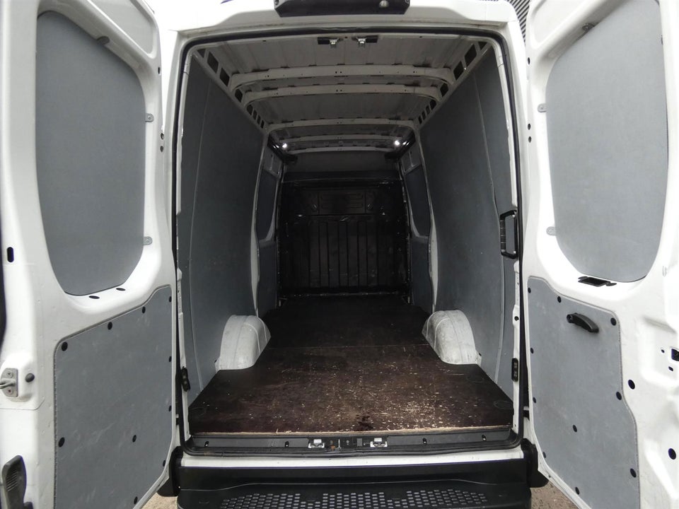 Iveco Daily 3,0 35S18 12m³ Van AG8