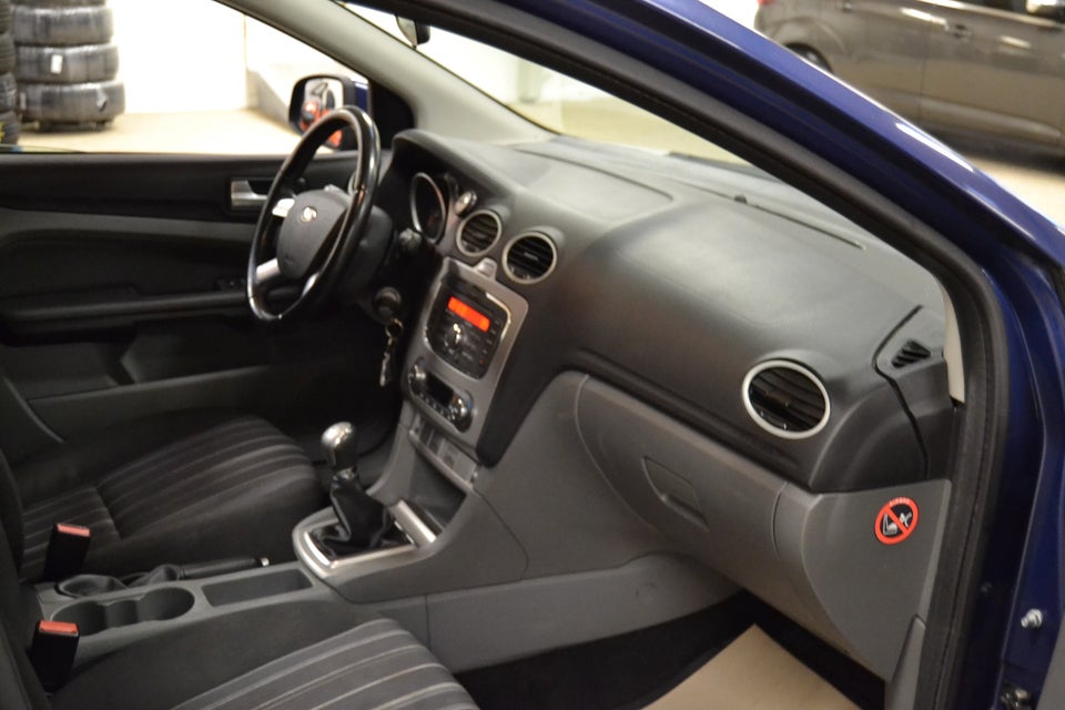Ford Focus 1,6 Trend stc. 5d