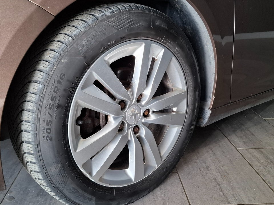 Peugeot 308 1,6 HDi 92 Active 5d