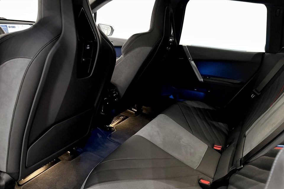 BMW iX xDrive60 Fully Charged 5d