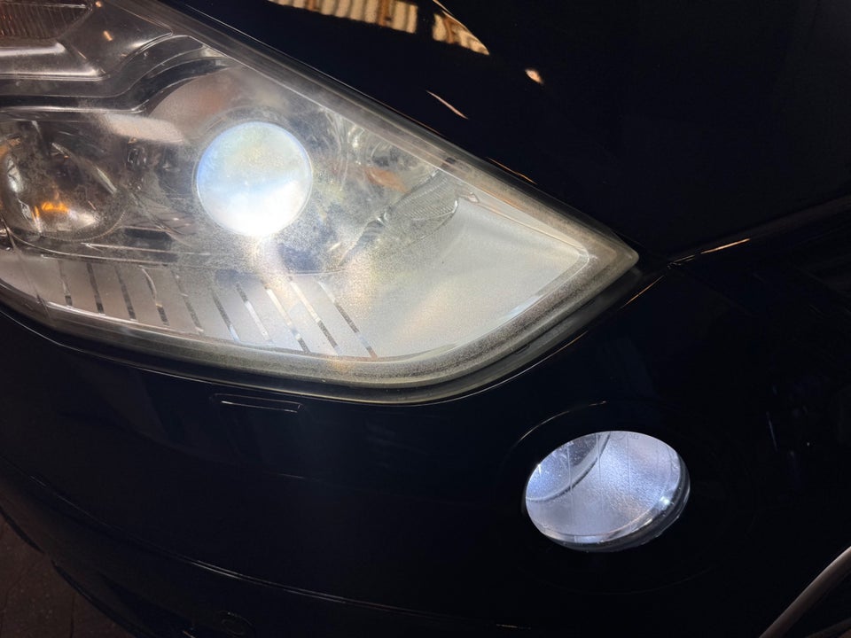 Ford S-MAX 2,5 20V Turbo Titanium 5d