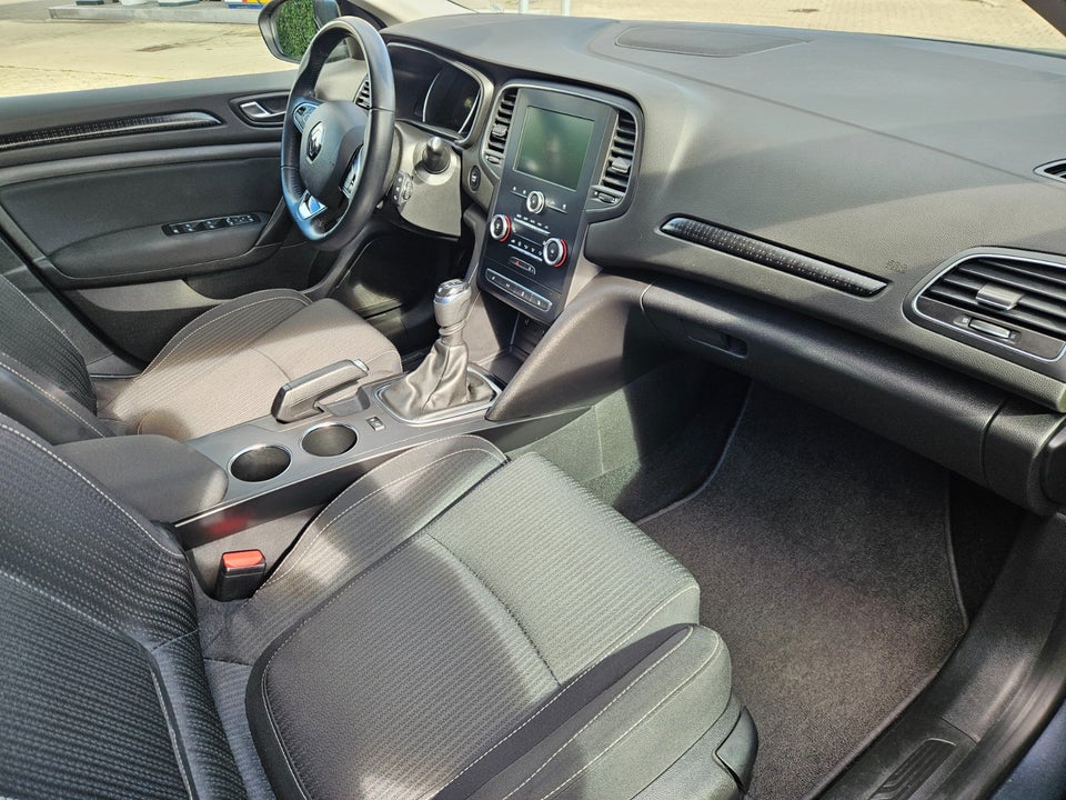Renault Megane IV 1,2 TCe 100 Zen Sport Tourer 5d