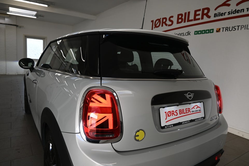 MINI Cooper SE Experience 3d