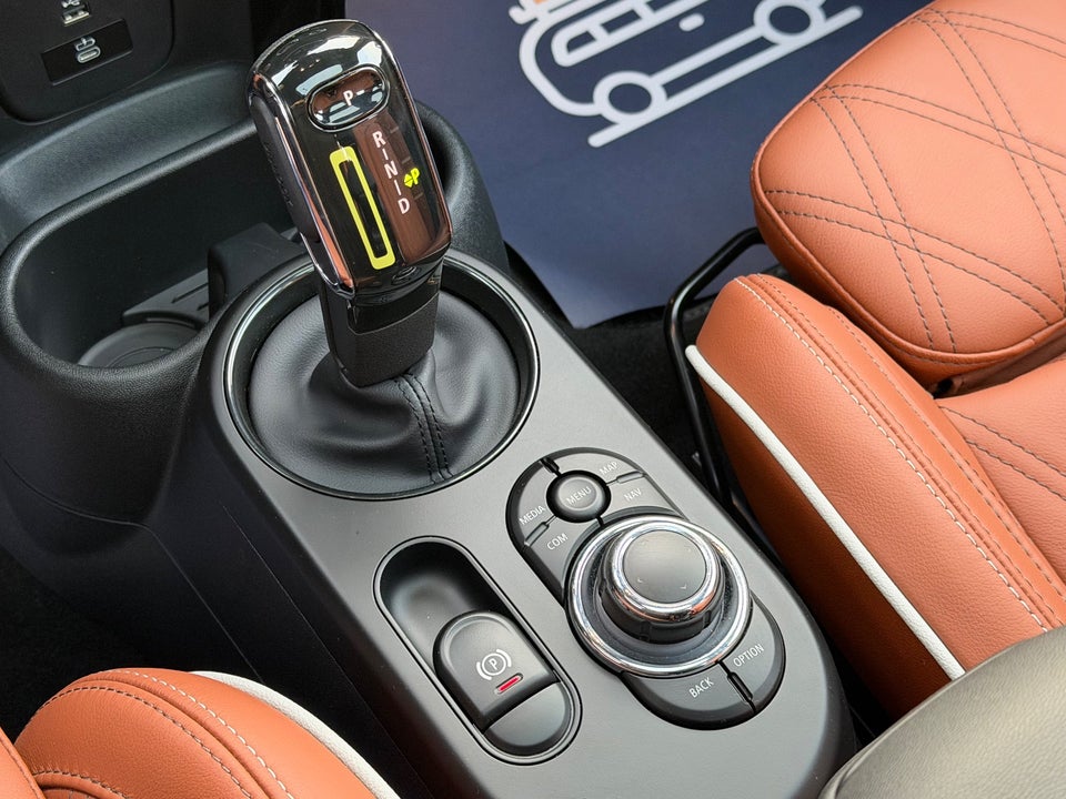 MINI Cooper SE Maximise 3d