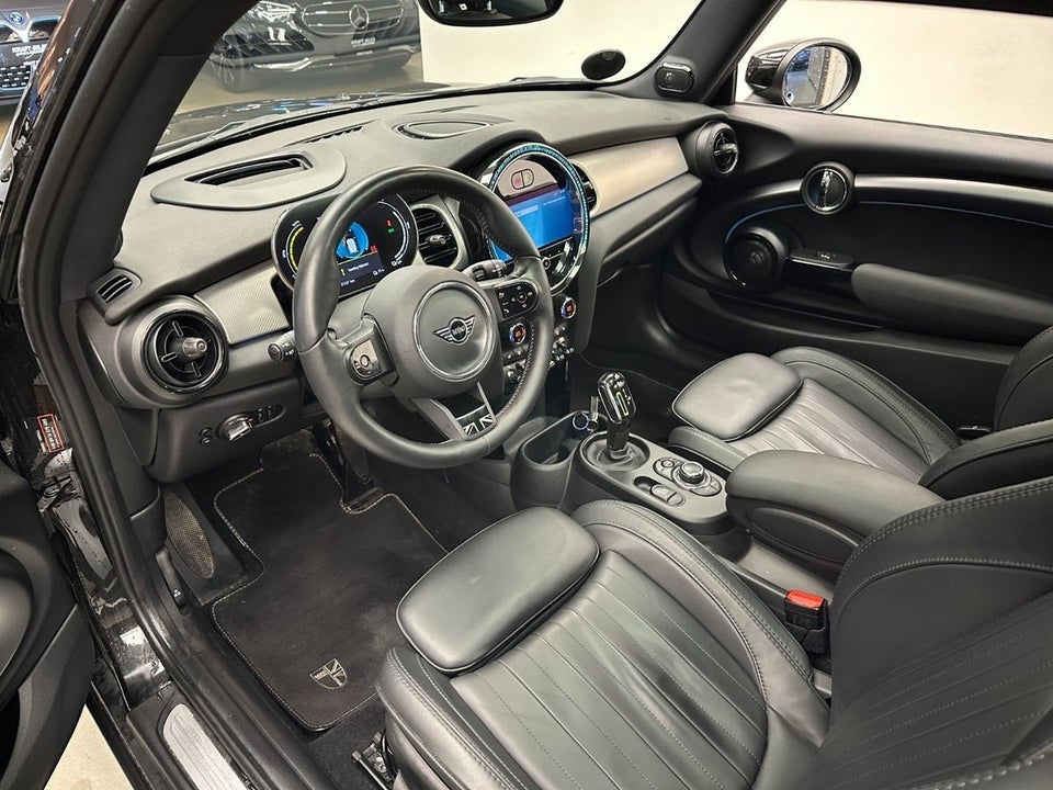 MINI Cooper SE Yours Trim 3d