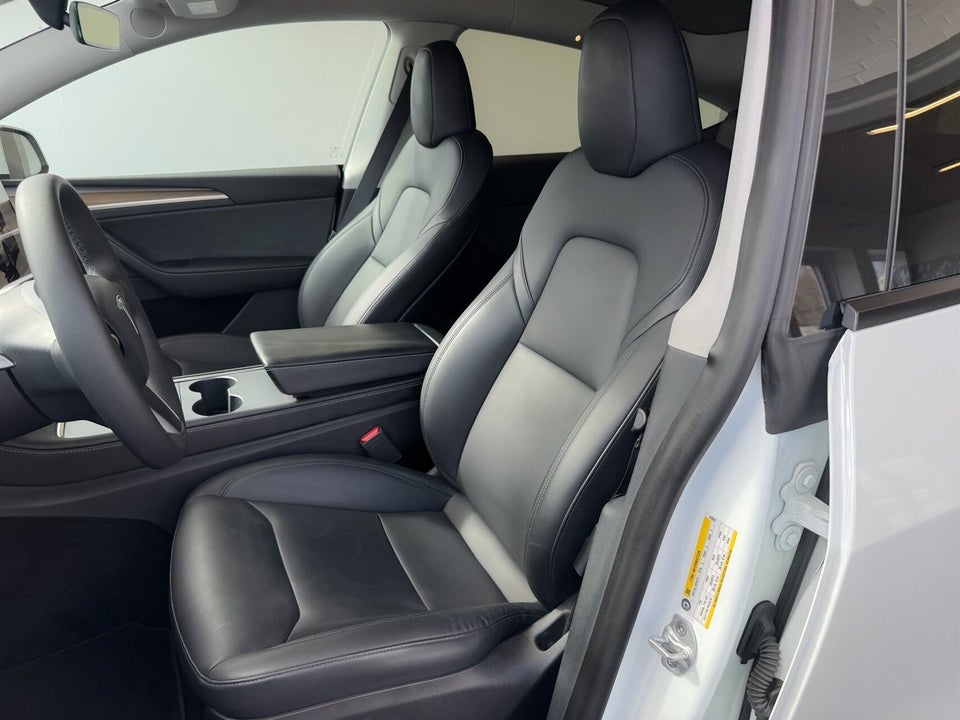 Tesla Model Y RWD 5d