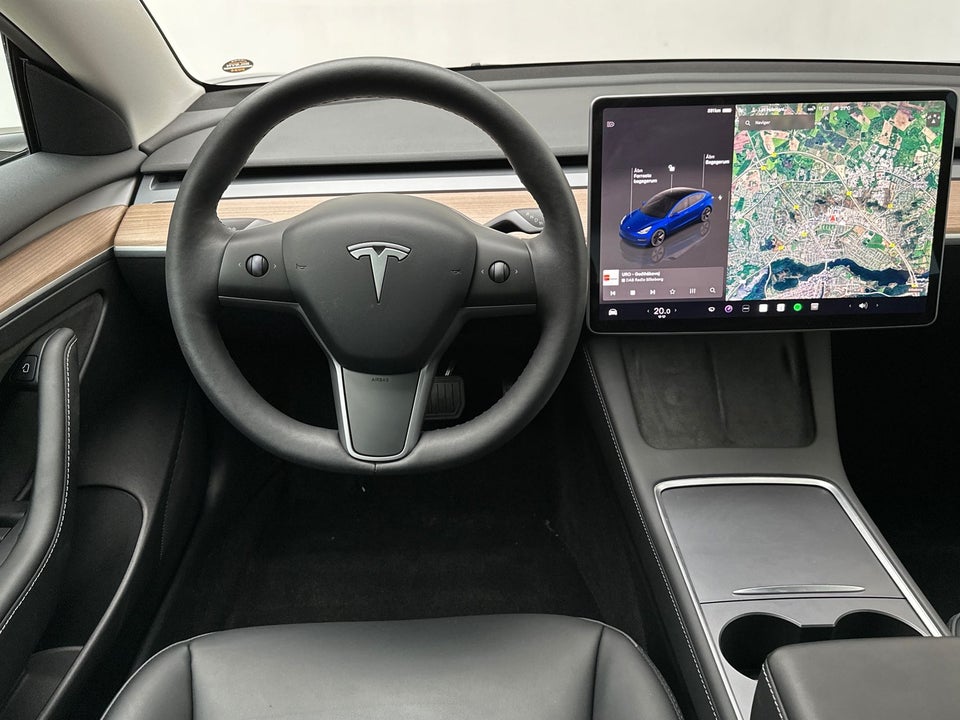 Tesla Model 3 RWD 4d