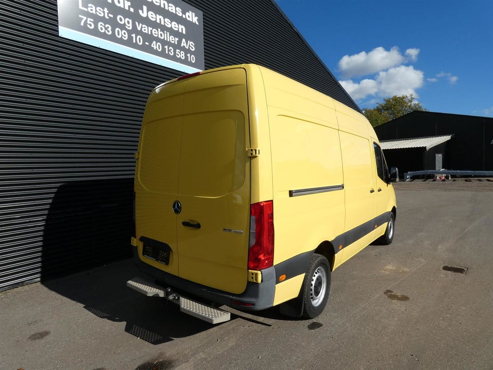 Mercedes Sprinter 316 2,2 CDi A2 Kassevogn RWD