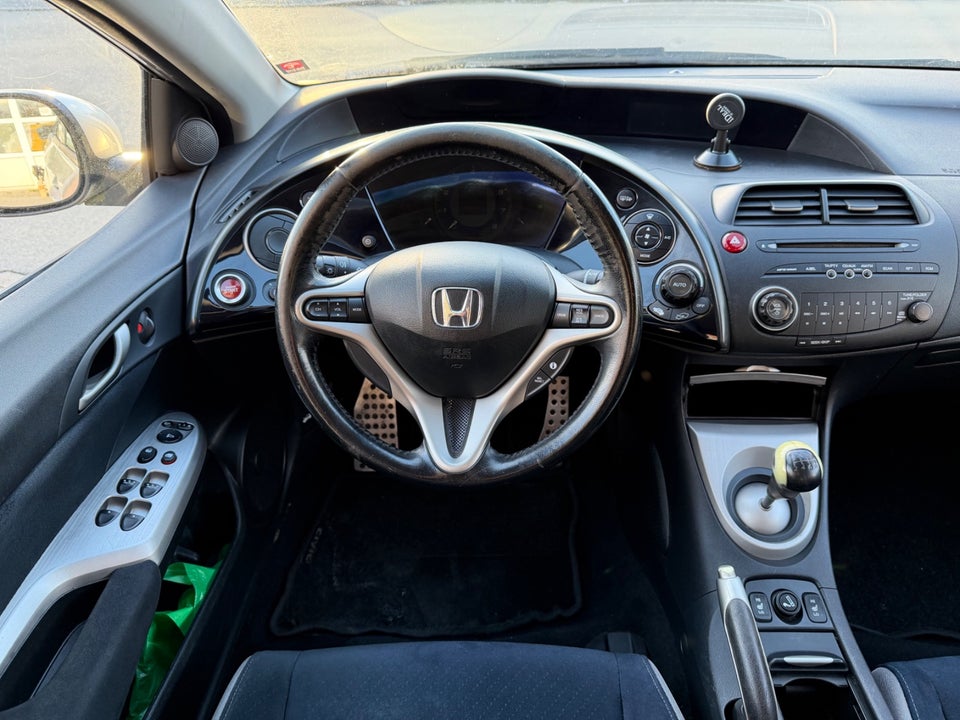 Honda Civic 1,8 Sport 5d