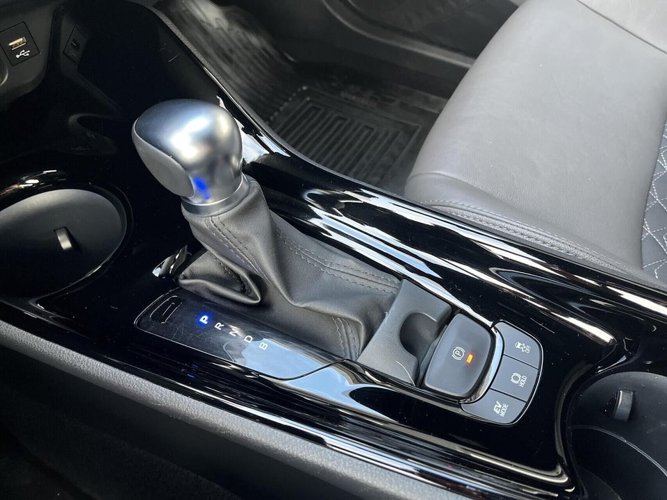 Toyota C-HR 1,8 Hybrid C-HIC CVT 5d