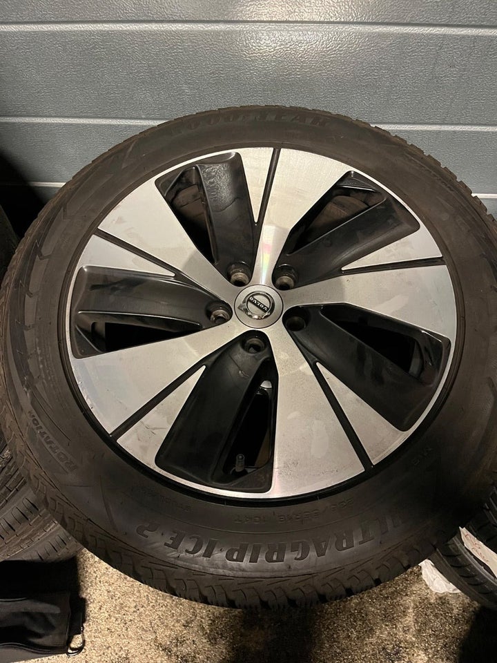 Volvo XC40 2,0 D4 190 Inscription aut. AWD 5d