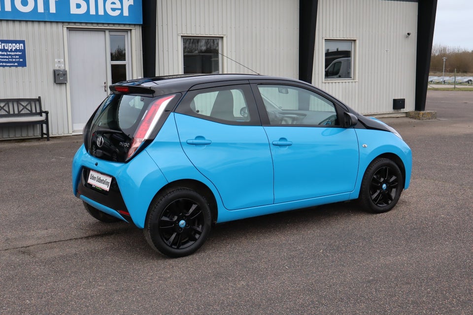 Toyota Aygo 1,0 VVT-i x-clusiv 5d