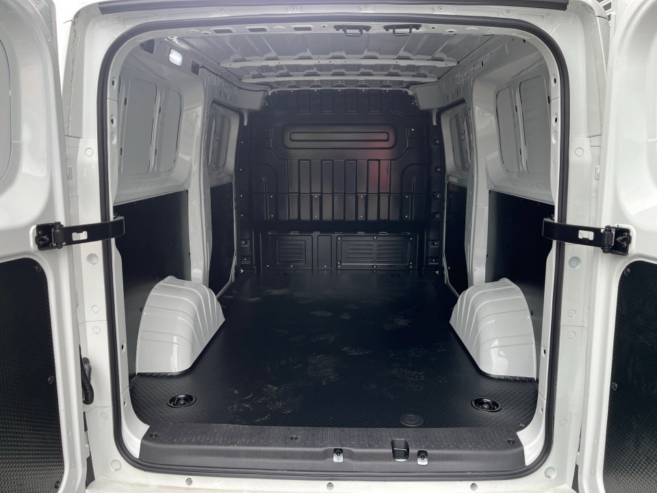 Maxus e-Deliver 5 64 L1H1