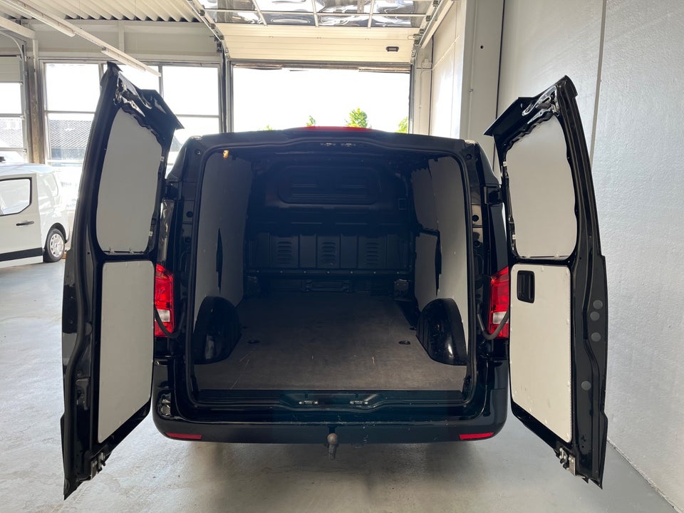 Mercedes Vito 114 2,0 CDi Kassevogn aut. L RWD