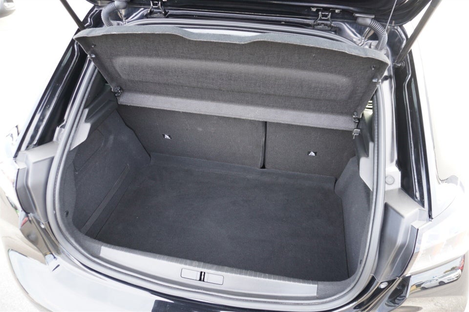 Peugeot 208 1,2 PureTech 100 Evolution 5d