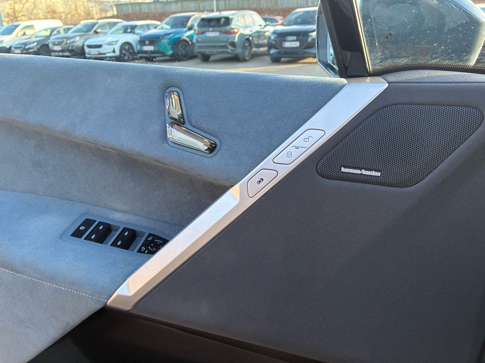 BMW iX xDrive50 Fully Charged 5d