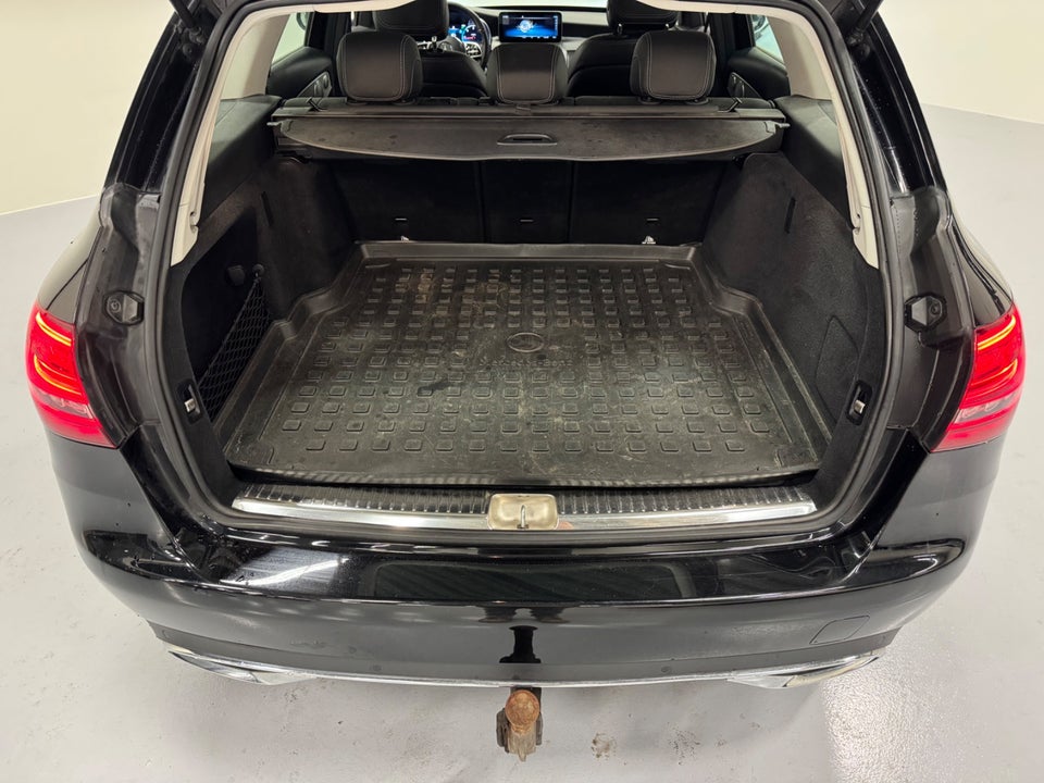 Mercedes C220 d 2,0 Avantgarde stc. aut. 5d