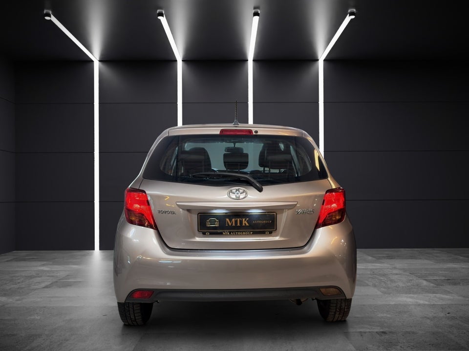 Toyota Yaris 1,0 VVT-i T1 Style 5d
