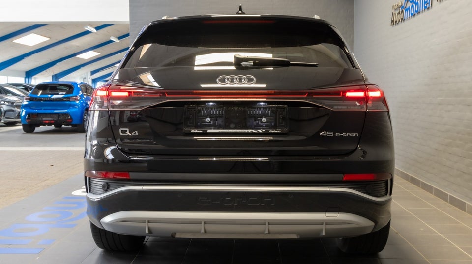 Audi Q4 e-tron 45 S-line 5d