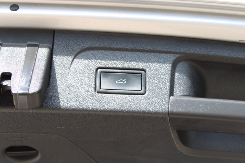 VW Touran 2,0 TDi 150 Comfortline DSG Van 5d
