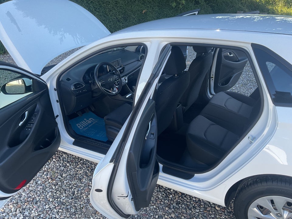 Hyundai i30 1,0 T-GDi Life 5d