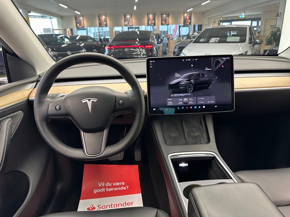 Tesla Model Y Long Range AWD 5d