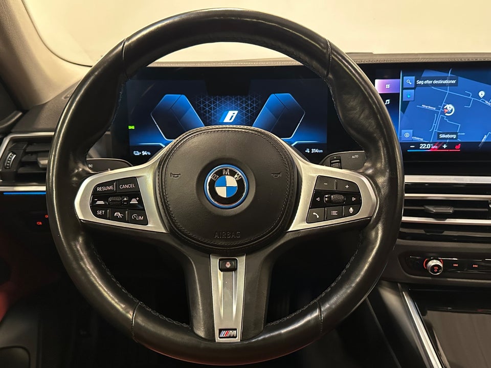 BMW i4 eDrive40 Charged 5d