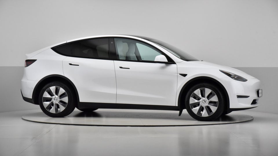 Tesla Model Y Long Range AWD 5d