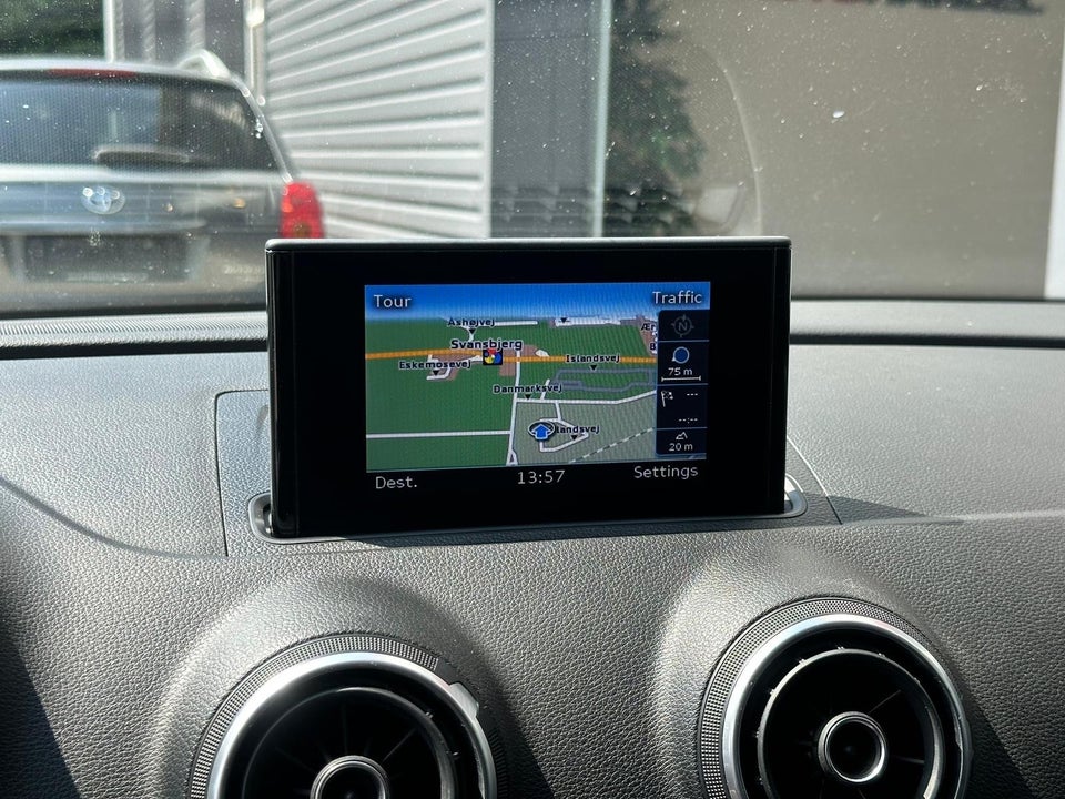 Audi A3 2,0 TDi 150 Ambiente Sportback S-tr. 5d