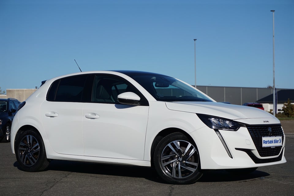 Peugeot 208 1,2 PureTech 100 Allure Sky 5d