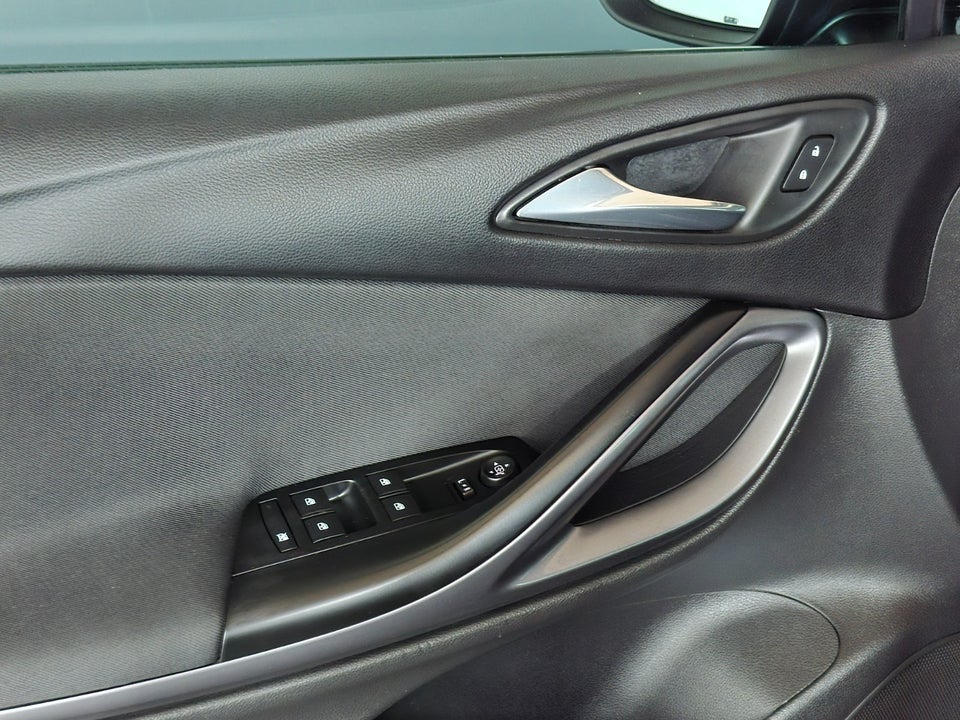 Opel Astra 1,0 T 105 Enjoy Sports Tourer 5d