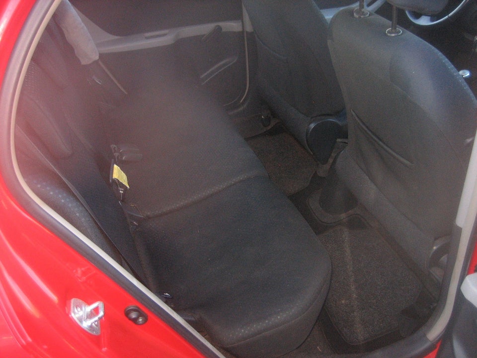 Toyota Yaris 1,3  5d