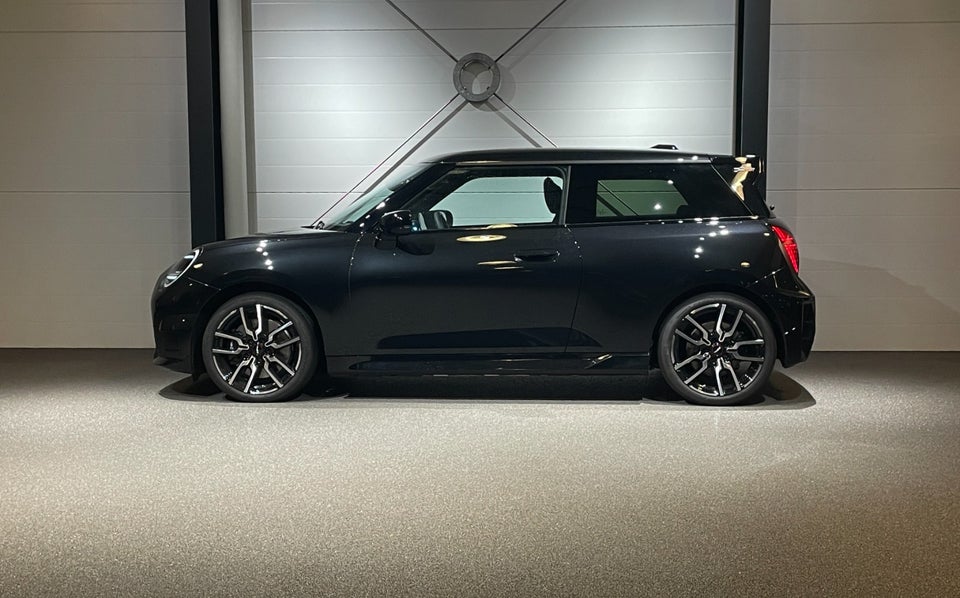 MINI Cooper SE JCW Trim M 3d