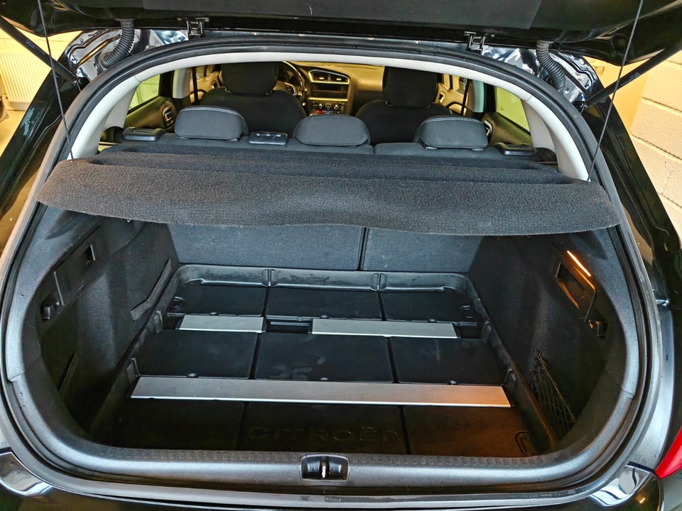 Citroën C4 1,6 HDi 110 Seduction 5d