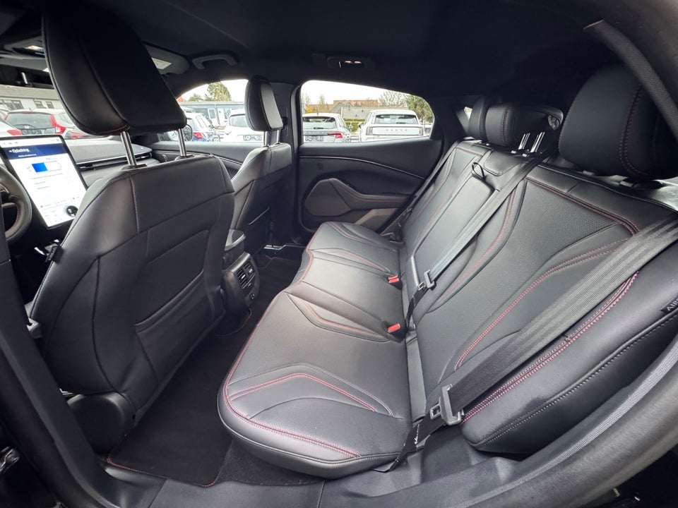 Ford Mustang Mach-E 98 Premium Extended Range 5d