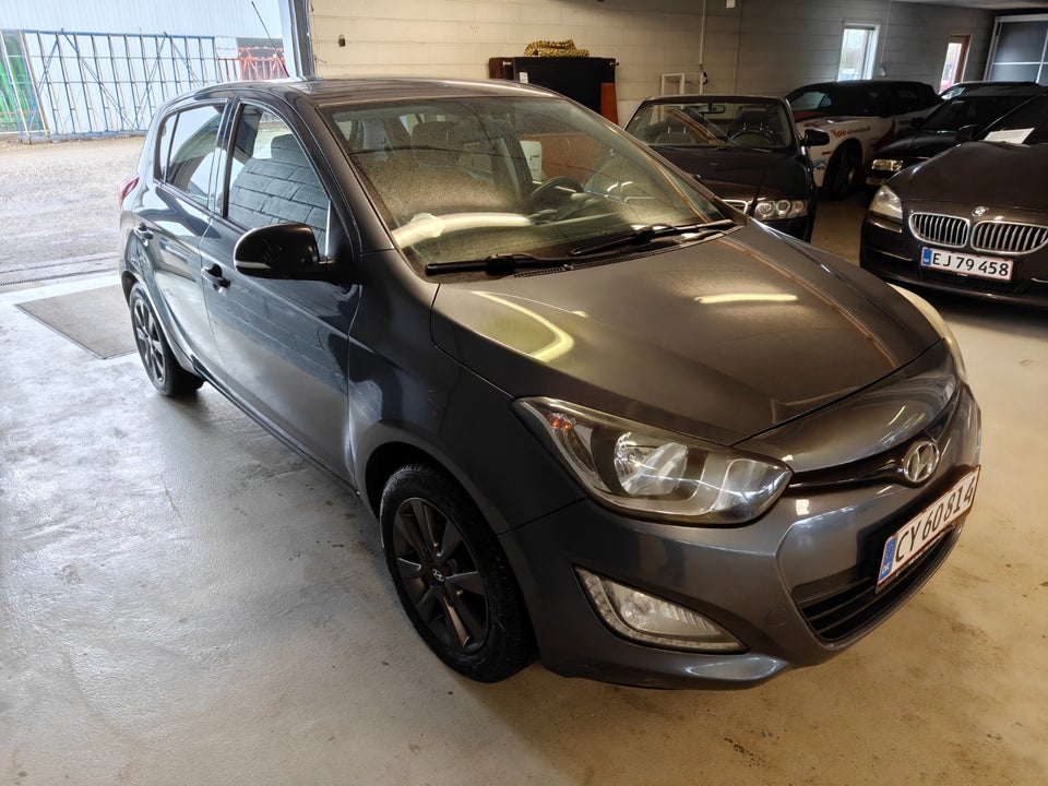 Hyundai i20 1,25 Classic XTR 5d