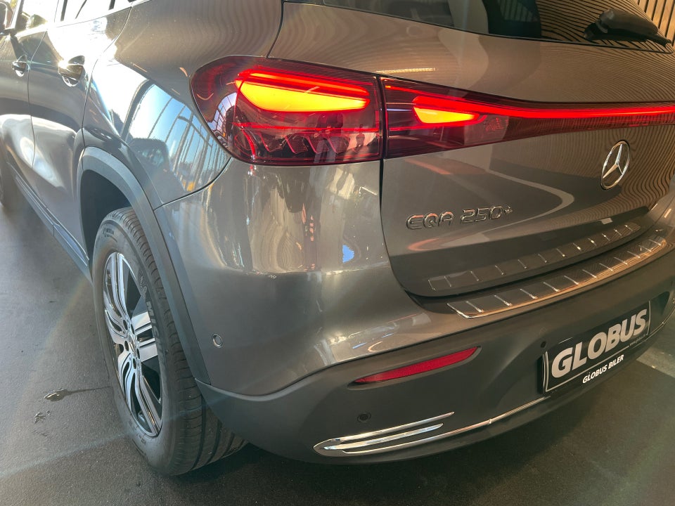 Mercedes EQA250+ Progressive Advance 5d